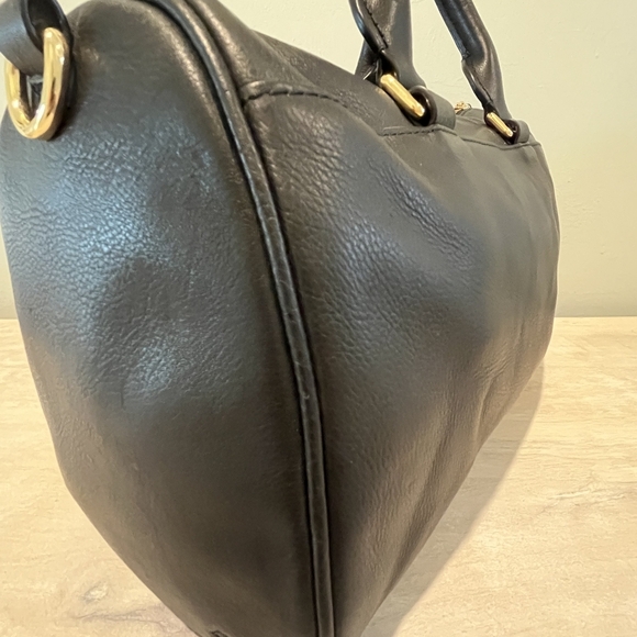 Beautiful UGG Pebbled Black Leather Satchel With Goldtone Hardware  NWOT - Picture 5 of 15